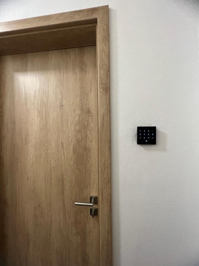 Hobiti Apartman - Frodo Cerna v Posumavi Exterior photo